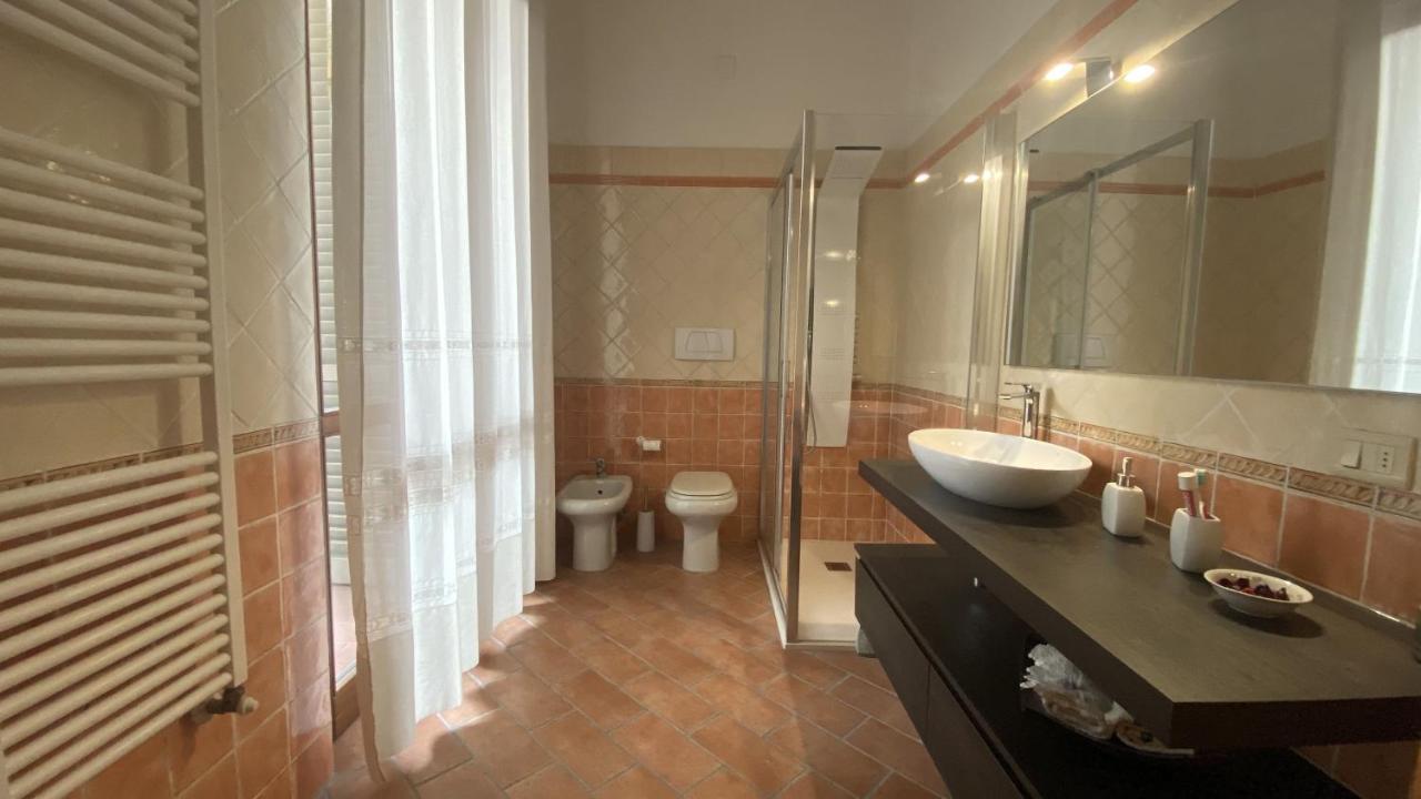 Indipendent Studio Apartment With Terrace - Parking Florencia Exterior foto