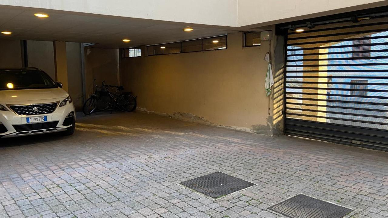 Indipendent Studio Apartment With Terrace - Parking Florencia Exterior foto