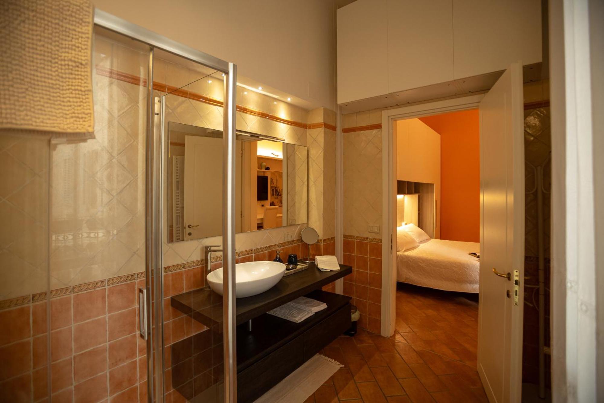 Indipendent Studio Apartment With Terrace - Parking Florencia Exterior foto
